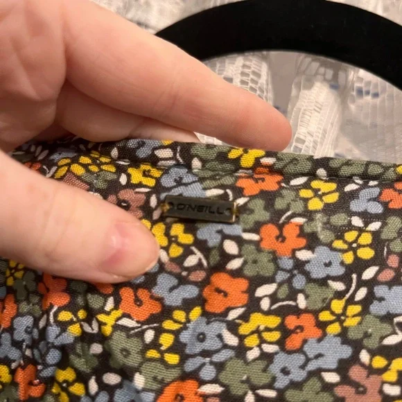 Women’s O’Neil flowy blouse - Picture 4 of 4